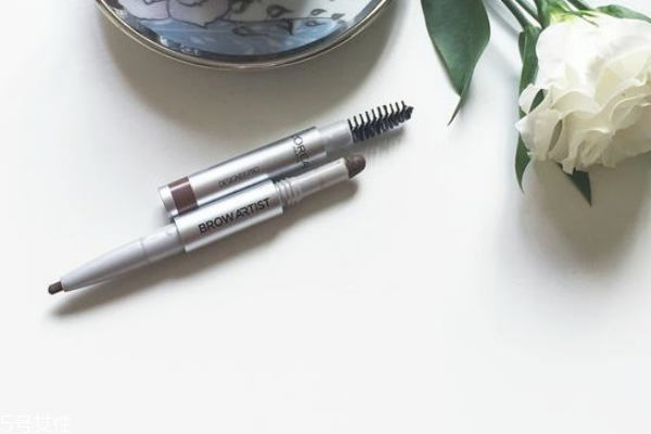 新手用什么眉筆比較好 畫眉是用眉粉好還是眉筆好 新手用什么眉筆比較好 畫眉是用眉粉好還是眉筆好