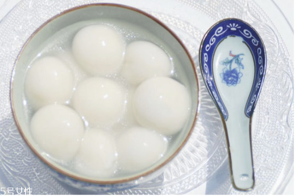 湯圓吃多了胃不舒服怎么辦 胃不好怎么健康吃湯圓 湯圓吃多了胃不舒服怎么辦 胃不好怎么健康吃湯圓