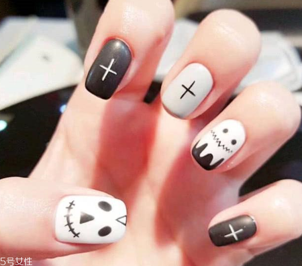 萬(wàn)圣節(jié)光療美甲圖片 超可愛(ài)搞怪美甲 萬(wàn)圣節(jié)光療美甲圖片 超可愛(ài)搞怪美甲