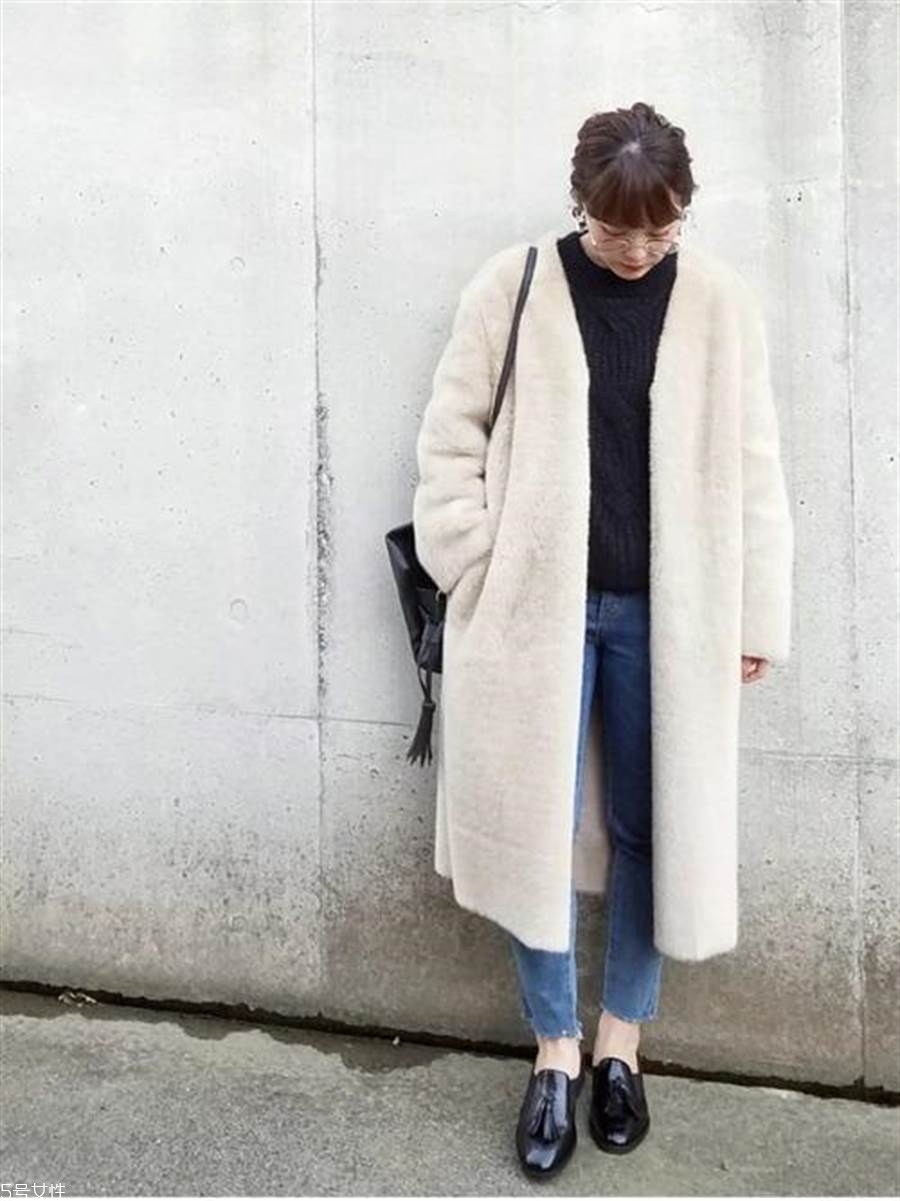 樂(lè)福鞋怎么搭配衣服 3種樂(lè)福鞋搭配指南 樂(lè)福鞋怎么搭配衣服 3種樂(lè)福鞋搭配指南