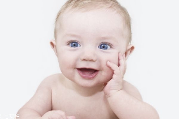 寶寶的正確睡姿 三種正確姿勢 寶寶的正確睡姿 三種正確姿勢