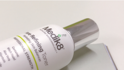 油痘肌適合什么護(hù)膚品 油痘肌的皮膚護(hù)理方法 油痘肌適合什么護(hù)膚品 油痘肌的皮膚護(hù)理方法