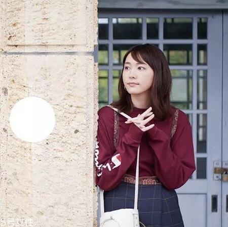 2022年棕色系發(fā)色 2022流行什么棕色發(fā)色 2022年棕色系發(fā)色 2022流行什么棕色發(fā)色