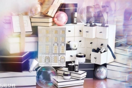 圣誕節(jié)給女朋友送什么禮物比較好 最受歡迎禮物排行榜 圣誕節(jié)給女朋友送什么禮物比較好 最受歡迎禮物排行榜