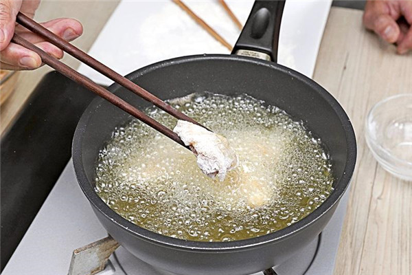 照燒雞肉飯的做法 色澤誘人滋味萬千 照燒雞肉飯的做法 色澤誘人滋味萬千