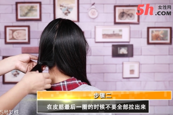 簡易古風(fēng)發(fā)型扎法 簡易古風(fēng)發(fā)型扎法