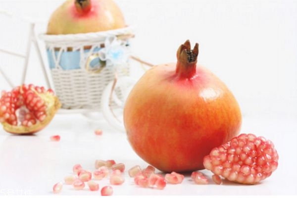 石榴能治什么病 石榴籽的藥用價值 石榴能治什么病 石榴籽的藥用價值