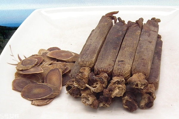 別直參是什么顏色 好壞別直參顏色對(duì)比圖 別直參是什么顏色 好壞別直參顏色對(duì)比圖