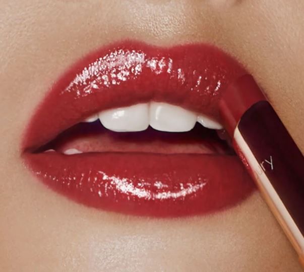 顯白的紅色系口紅 精選10款顯白紅色調唇膏 顯白的紅色系口紅 精選10款顯白紅色調唇膏