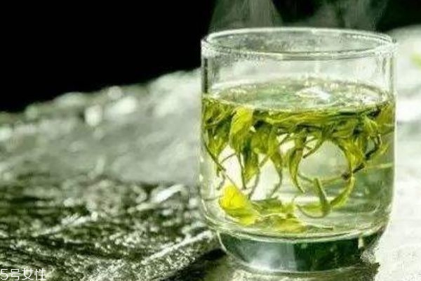 開(kāi)車(chē)犯困六個(gè)妙招幫你提神 為什么開(kāi)車(chē)容易犯困 開(kāi)車(chē)犯困六個(gè)妙招幫你提神 為什么開(kāi)車(chē)容易犯困