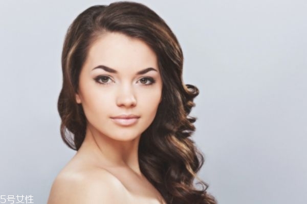 植發(fā)的價(jià)格一般是多少 按發(fā)囊計(jì)價(jià) 植發(fā)的價(jià)格一般是多少 按發(fā)囊計(jì)價(jià)