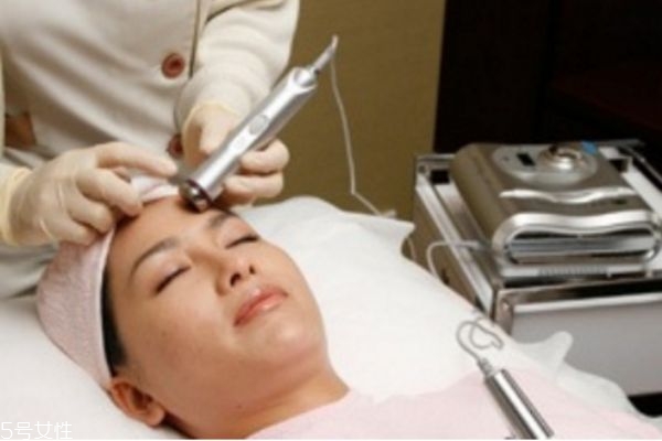 面部激光脫毛的危害 面部激光脫毛的危害