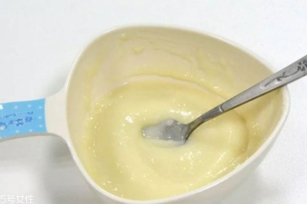 寶寶米粉一天吃幾次 米粉的正確沖法 寶寶米粉一天吃幾次 米粉的正確沖法