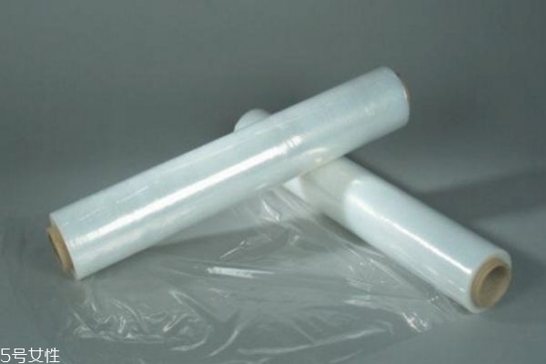 保鮮膜減肥需要涂什么東西 保鮮膜減肥的壞處 保鮮膜減肥需要涂什么東西 保鮮膜減肥的壞處