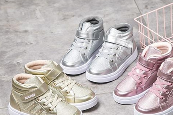 童鞋穿大一碼好嗎 可能造成腳部畸形 童鞋穿大一碼好嗎 可能造成腳部畸形