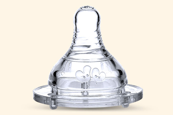 新生兒奶嘴用幾個孔的 1個圓孔適合新生兒 新生兒奶嘴用幾個孔的 1個圓孔適合新生兒