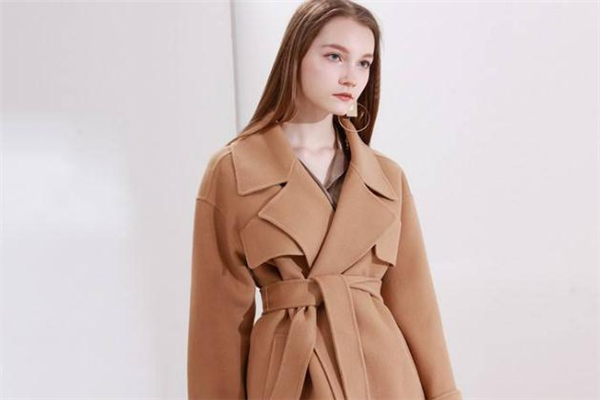 澳毛大衣真假鑒別 從這幾點(diǎn)來看 澳毛大衣真假鑒別 從這幾點(diǎn)來看