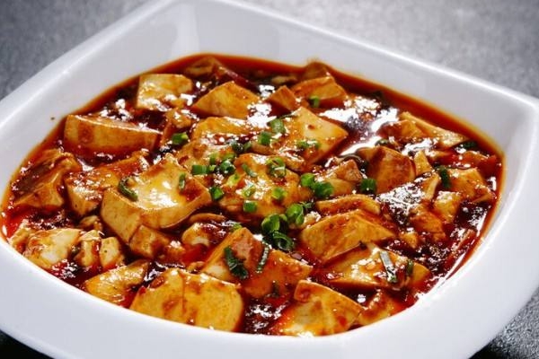 麻婆豆腐可以放老抽嗎 當(dāng)然是可以的 麻婆豆腐可以放老抽嗎 當(dāng)然是可以的