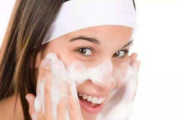 自然之名洋甘菊面膜怎么樣 國產(chǎn)良心面膜 自然之名洋甘菊面膜怎么樣 國產(chǎn)良心面膜