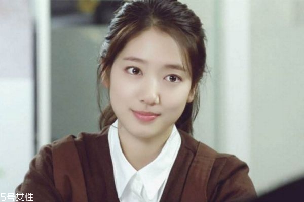 韓劇女主角妝容畫法 韓式臥蠶眼妝畫法教程 韓劇女主角妝容畫法 韓式臥蠶眼妝畫法教程