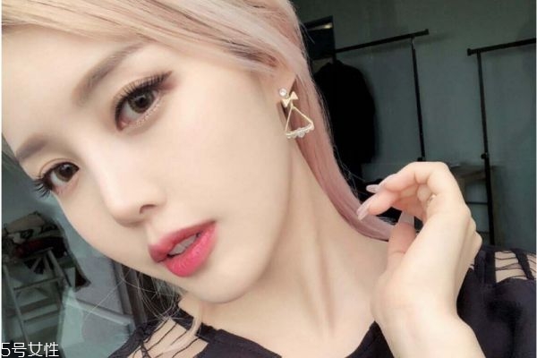 如何畫淡妝好看 懶人必學淡妝化妝步驟 如何畫淡妝好看 懶人必學淡妝化妝步驟