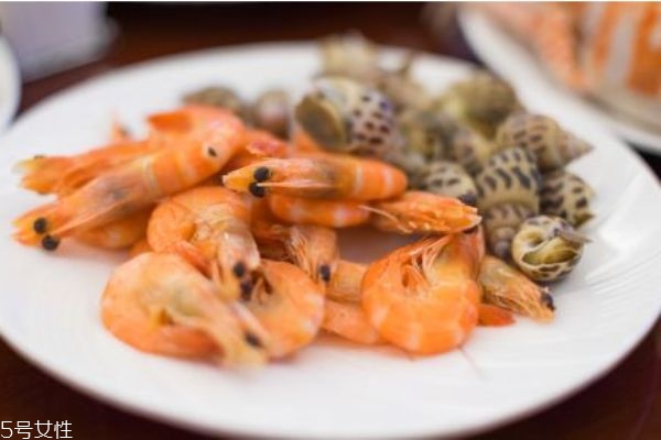 冬季養(yǎng)生應(yīng)該多吃什么 冬季養(yǎng)生最適合吃的七種食物 冬季養(yǎng)生應(yīng)該多吃什么 冬季養(yǎng)生最適合吃的七種食物