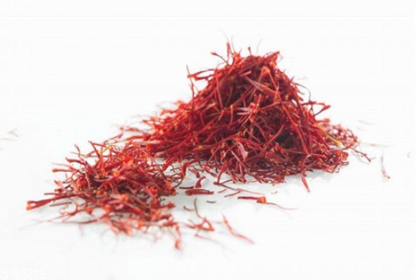 藏紅花泡腳可以減肥嗎 藏紅花泡腳的禁忌 藏紅花泡腳可以減肥嗎 藏紅花泡腳的禁忌