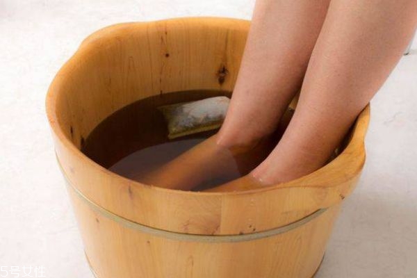 藏紅花能泡腳嗎 藏紅花泡腳注意事項(xiàng) 藏紅花能泡腳嗎 藏紅花泡腳注意事項(xiàng)