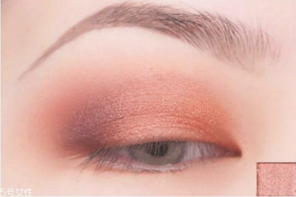 圣誕亮片妝怎么畫(huà) 圣誕眼妝怎么畫(huà) 圣誕亮片妝怎么畫(huà) 圣誕眼妝怎么畫(huà)