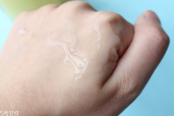 馬油薏仁水含酒精嗎 不含酒精成分 馬油薏仁水含酒精嗎 不含酒精成分