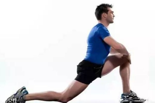 骨盆前傾的日常矯正 6個(gè)動作在家就可以練起來 骨盆前傾的日常矯正 6個(gè)動作在家就可以練起來