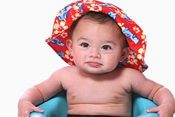 寶寶不愿意洗澡怎么辦 寶寶不喜歡洗頭怎么辦 寶寶不愿意洗澡怎么辦 寶寶不喜歡洗頭怎么辦