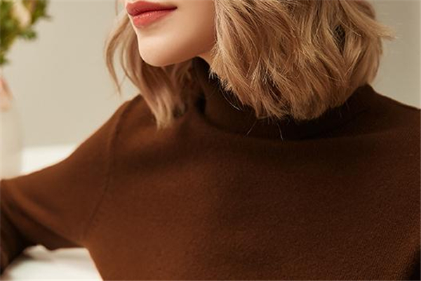 羊絨衫和羊毛衫的區(qū)別 這樣來區(qū)分 羊絨衫和羊毛衫的區(qū)別 這樣來區(qū)分