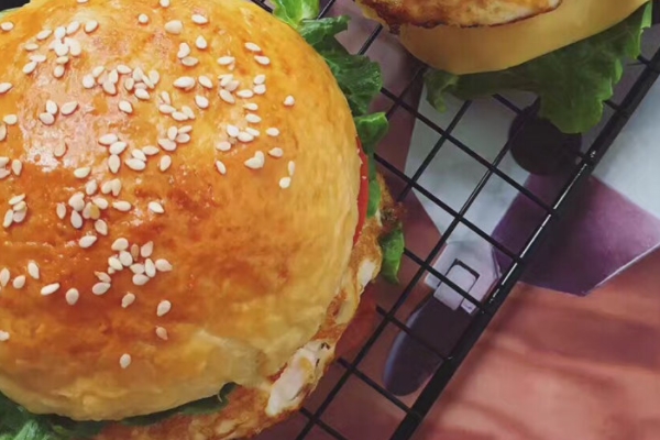 晚上吃漢堡會胖嗎 可能性很大 晚上吃漢堡會胖嗎 可能性很大