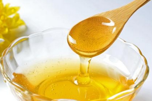 蜂蜜泡大蒜的功效 可治療多種疾病 蜂蜜泡大蒜的功效 可治療多種疾病