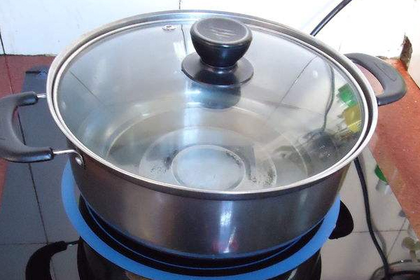 開水燙傷可以用蘆薈膠嗎？燙傷可以用蘆薈擦嗎？