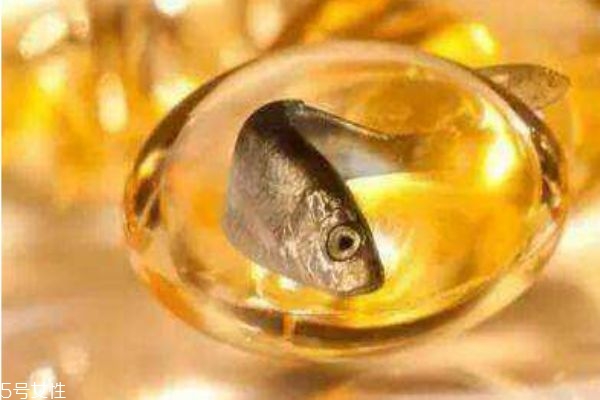 魚肝油能和鈣一起吃嗎 可以幫助鈣質(zhì)吸收 魚肝油能和鈣一起吃嗎 可以幫助鈣質(zhì)吸收