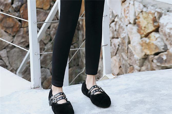 打底褲可以用洗衣機(jī)洗嗎 會(huì)影響彈性 打底褲可以用洗衣機(jī)洗嗎 會(huì)影響彈性