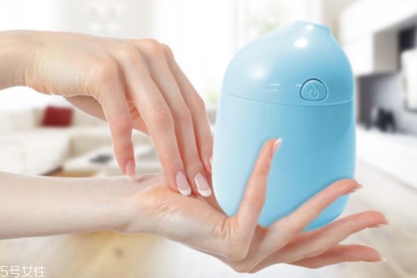 加濕器是有霧的好還是無霧的好 加濕器可以加熱水嗎 加濕器是有霧的好還是無霧的好 加濕器可以加熱水嗎