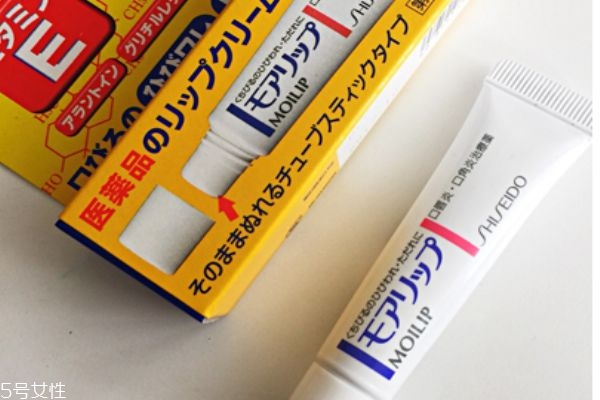 嘴唇干裂用什么唇膏 秋冬潤唇膏推薦 嘴唇干裂用什么唇膏 秋冬潤唇膏推薦