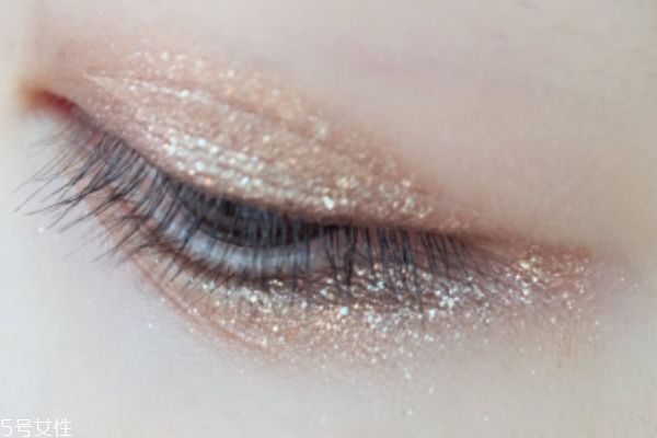 液體眼影怎么卸干凈 性價(jià)比最高的液體眼影 液體眼影怎么卸干凈 性價(jià)比最高的液體眼影