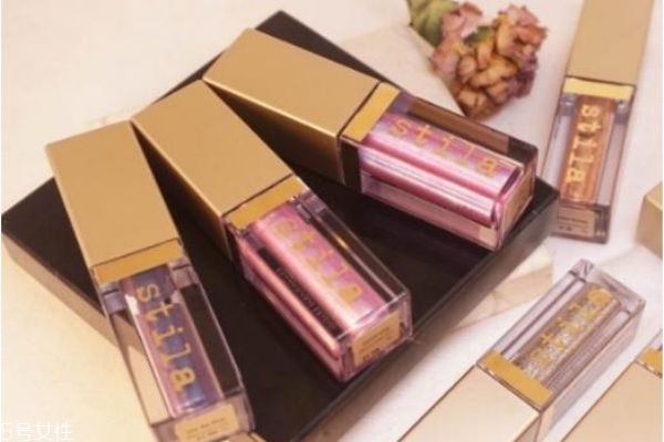 液體眼影用什么暈開(kāi) 用指腹暈開(kāi) 液體眼影用什么暈開(kāi) 用指腹暈開(kāi)