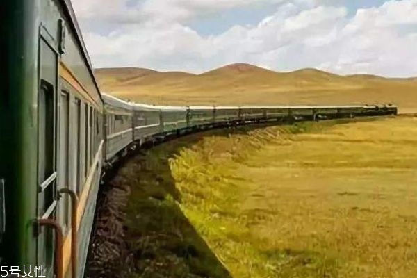 圣誕節(jié)送女生什么禮物 這7種禮物你女朋友一定喜歡 圣誕節(jié)送女生什么禮物 這7種禮物你女朋友一定喜歡