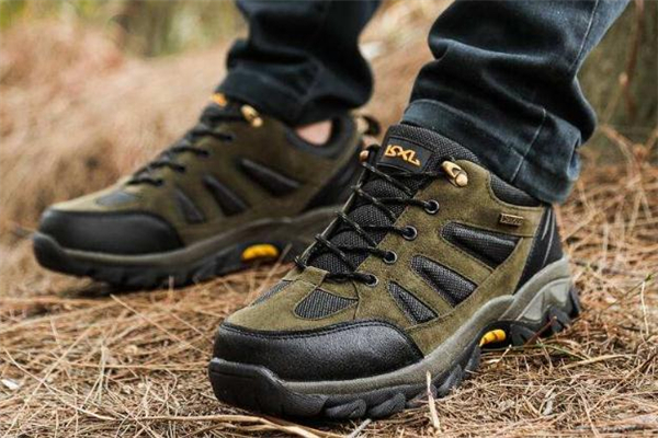 登山鞋可以水洗嗎 大部分都可以 登山鞋可以水洗嗎 大部分都可以