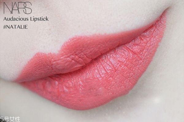 nars敢耀唇膏有什么顏色 nars敢耀唇膏試色 nars敢耀唇膏有什么顏色 nars敢耀唇膏試色