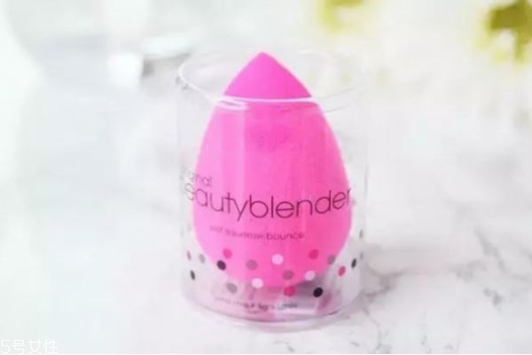 常用的化妝工具有哪些 哪些刷子是必備 常用的化妝工具有哪些 哪些刷子是必備