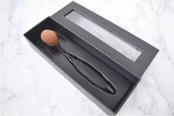 常用的化妝工具有哪些 哪些刷子是必備 常用的化妝工具有哪些 哪些刷子是必備