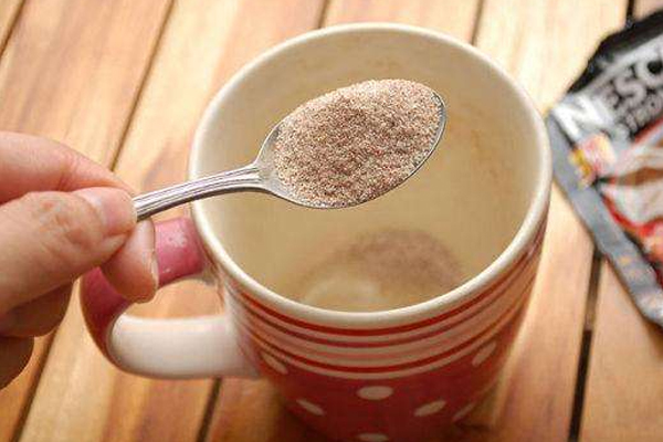 速溶咖啡加什么好喝 三種常見(jiàn)添加類(lèi)型pk 速溶咖啡加什么好喝 三種常見(jiàn)添加類(lèi)型pk