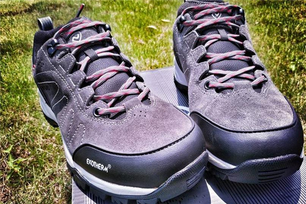 徒步鞋鞋帶的正確系法 不用擔心會松開 徒步鞋鞋帶的正確系法 不用擔心會松開