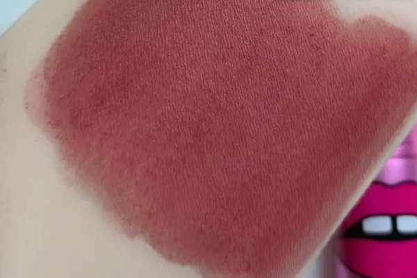 植村秀槍炮玫瑰色適合黃皮嗎 黃皮白皮都hold得住 植村秀槍炮玫瑰色適合黃皮嗎 黃皮白皮都hold得住